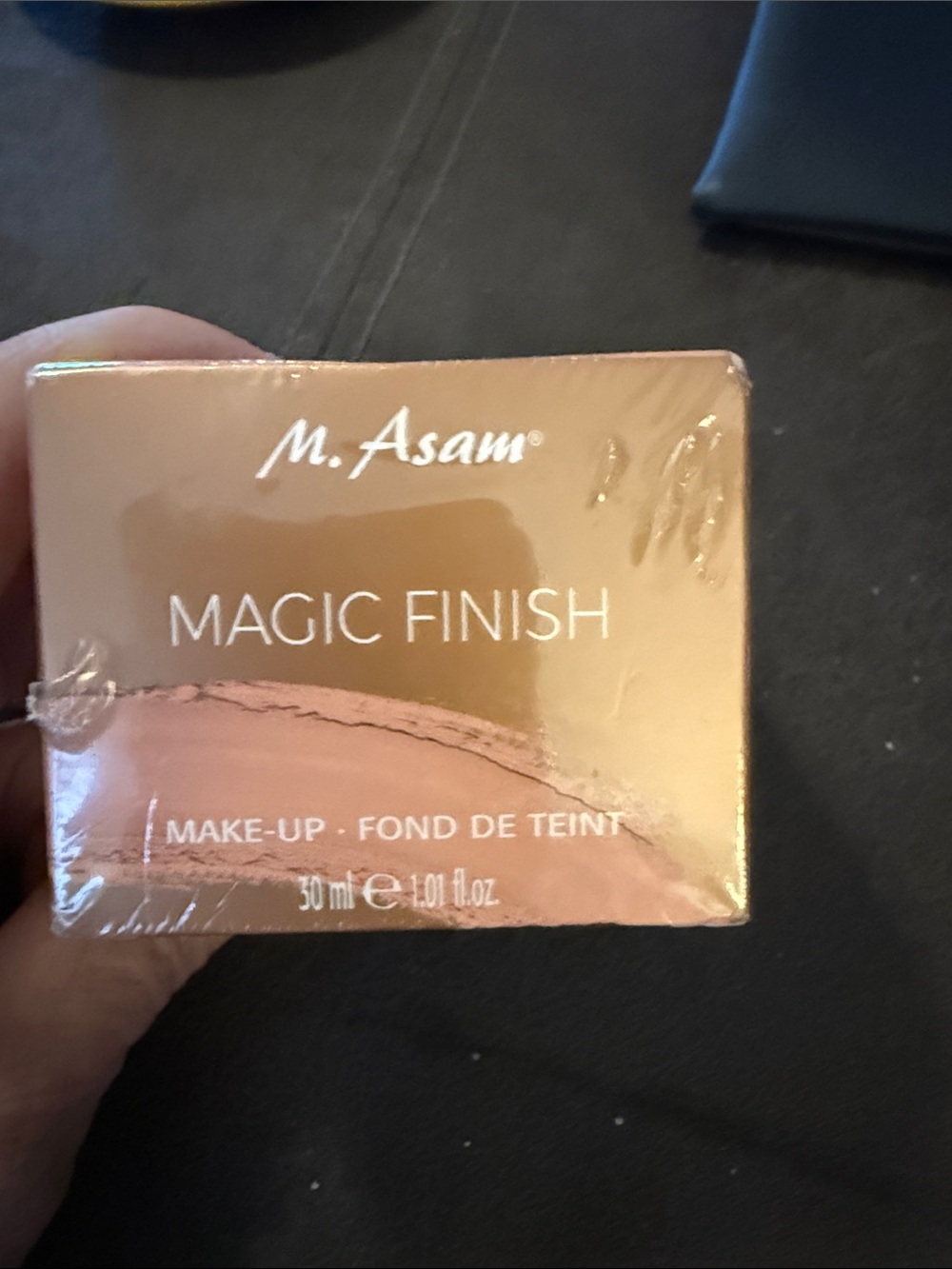 Magic Finish Liquid Foundation - Nude Pink